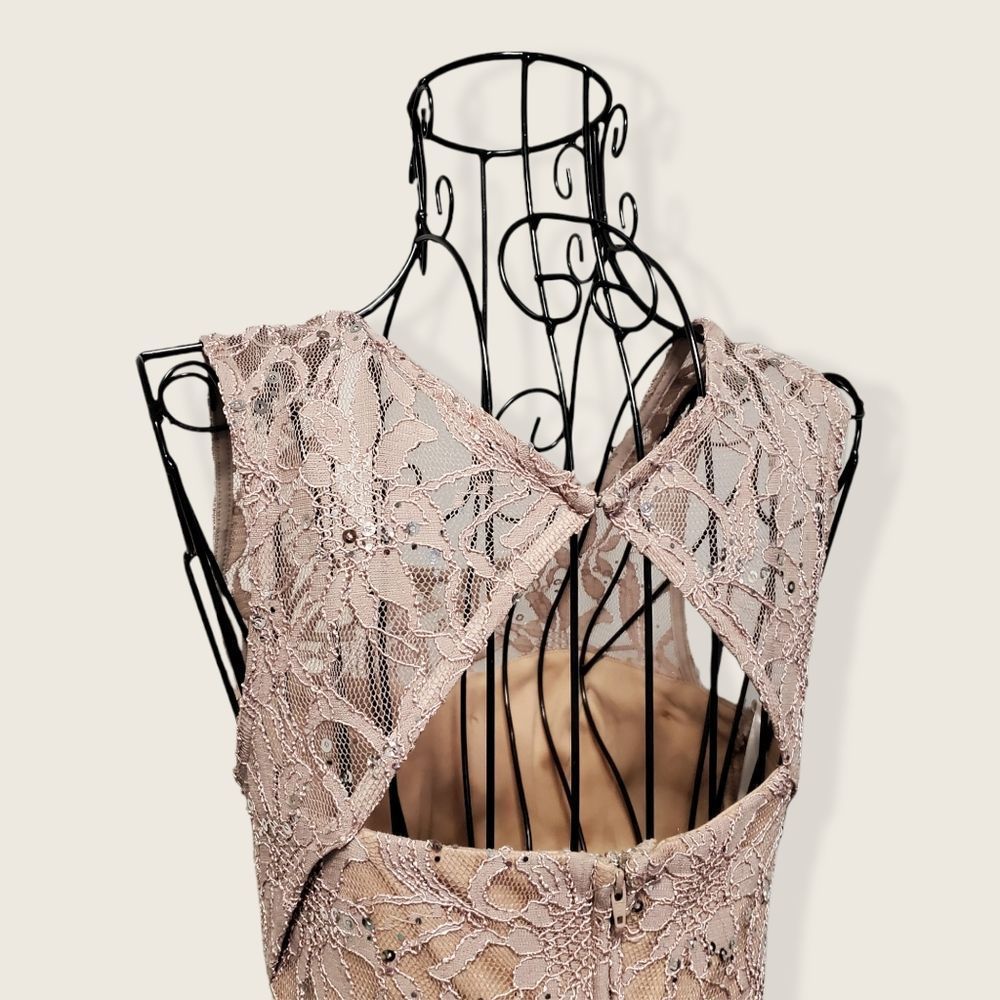 Sequins Lace Cutout Sleeveless Dress - Picture 3 of 9